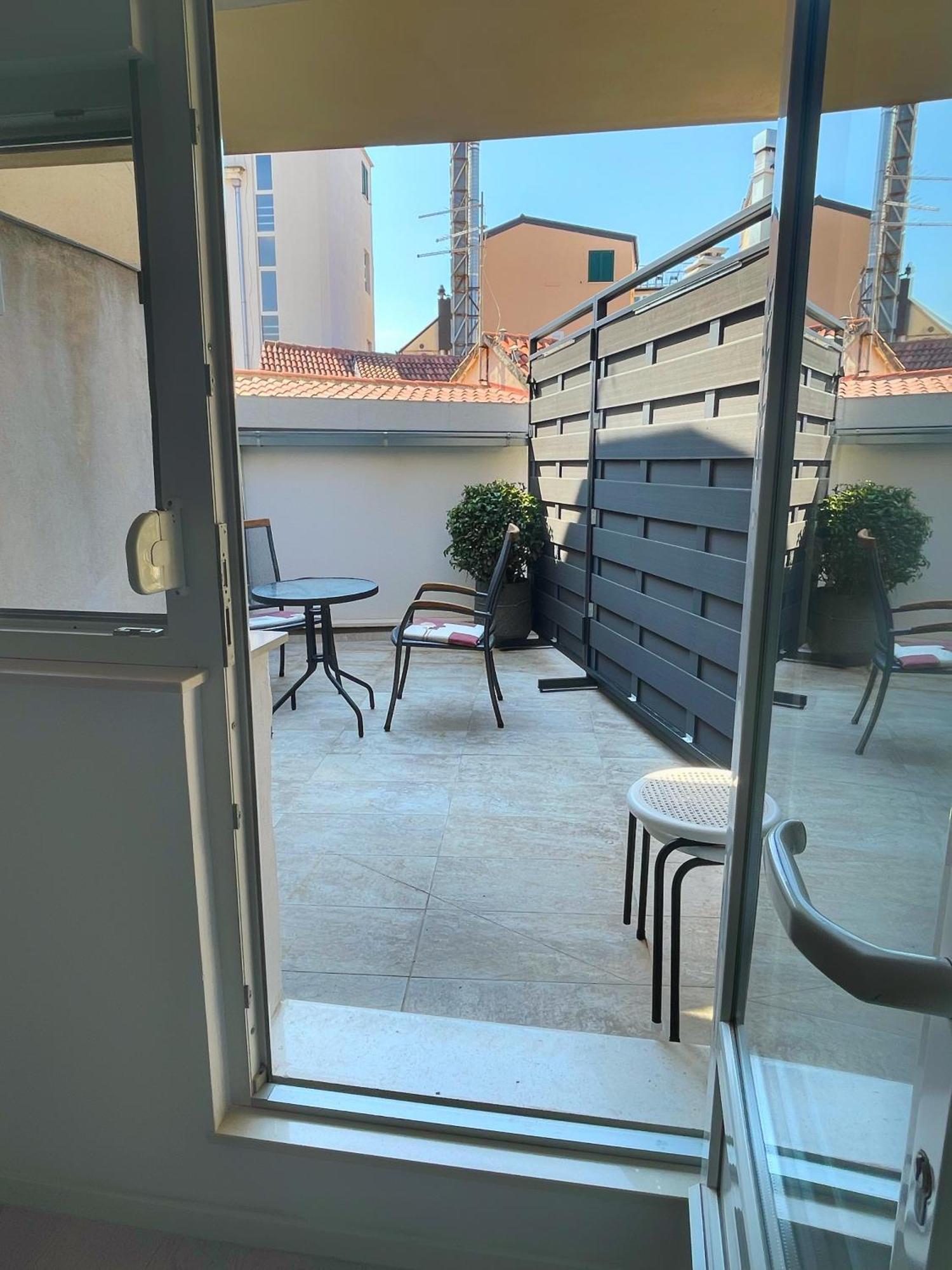 Rose Apartment Σπλιτ Εξωτερικό φωτογραφία