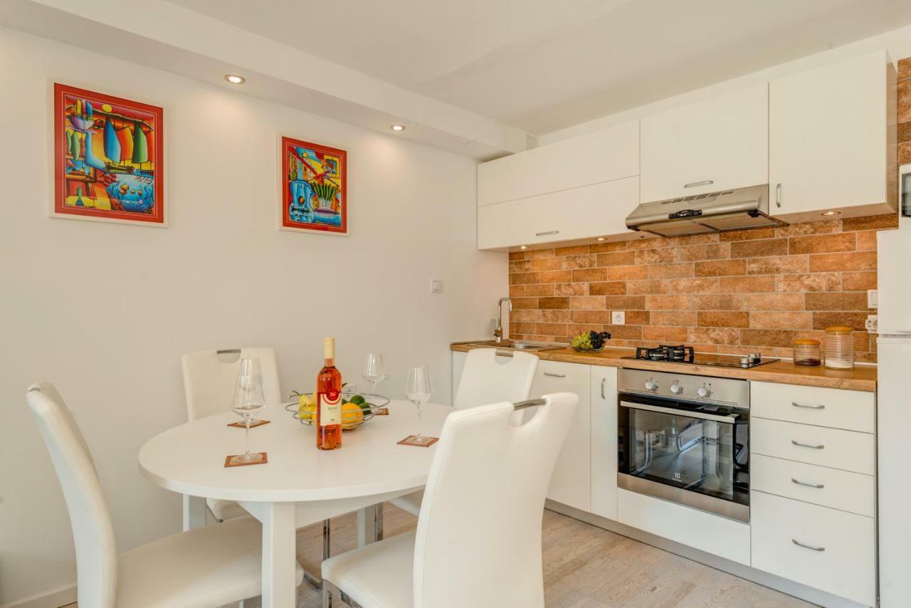 Rose Apartment Σπλιτ Εξωτερικό φωτογραφία