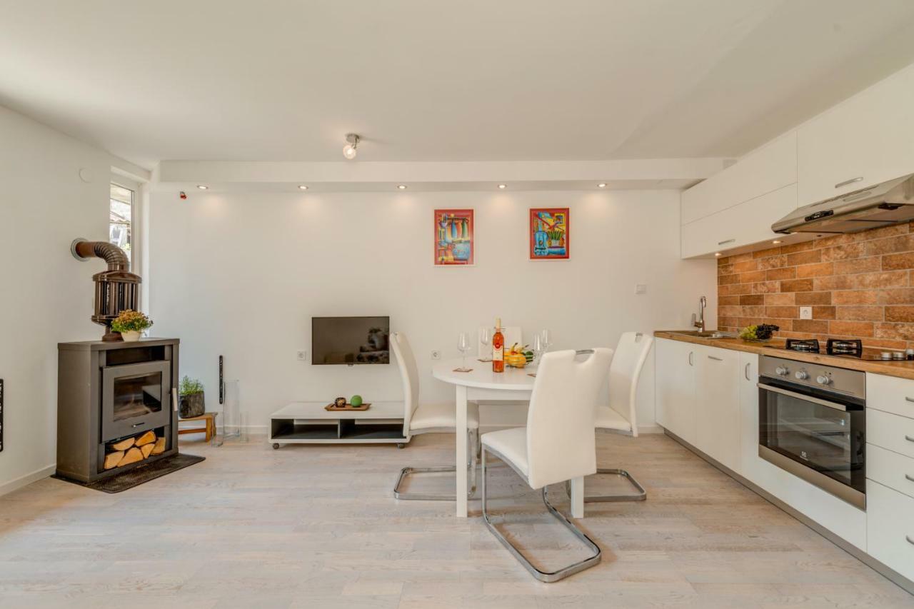 Rose Apartment Σπλιτ Εξωτερικό φωτογραφία